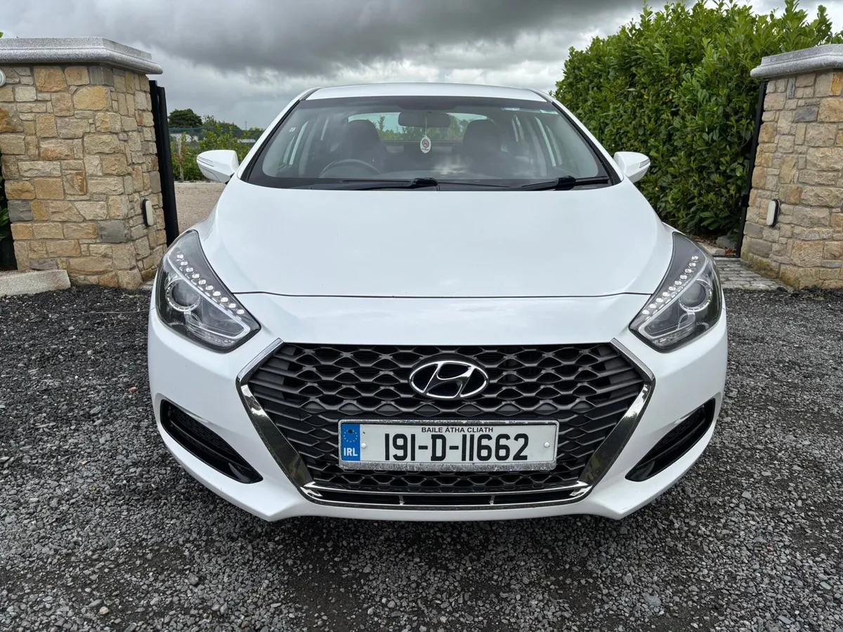 HYUNDAI i40 COMFORT 1.6 CRDI / DEALER HISTORY - Image 2
