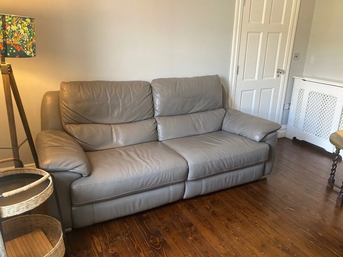 Leather sofa - Image 4