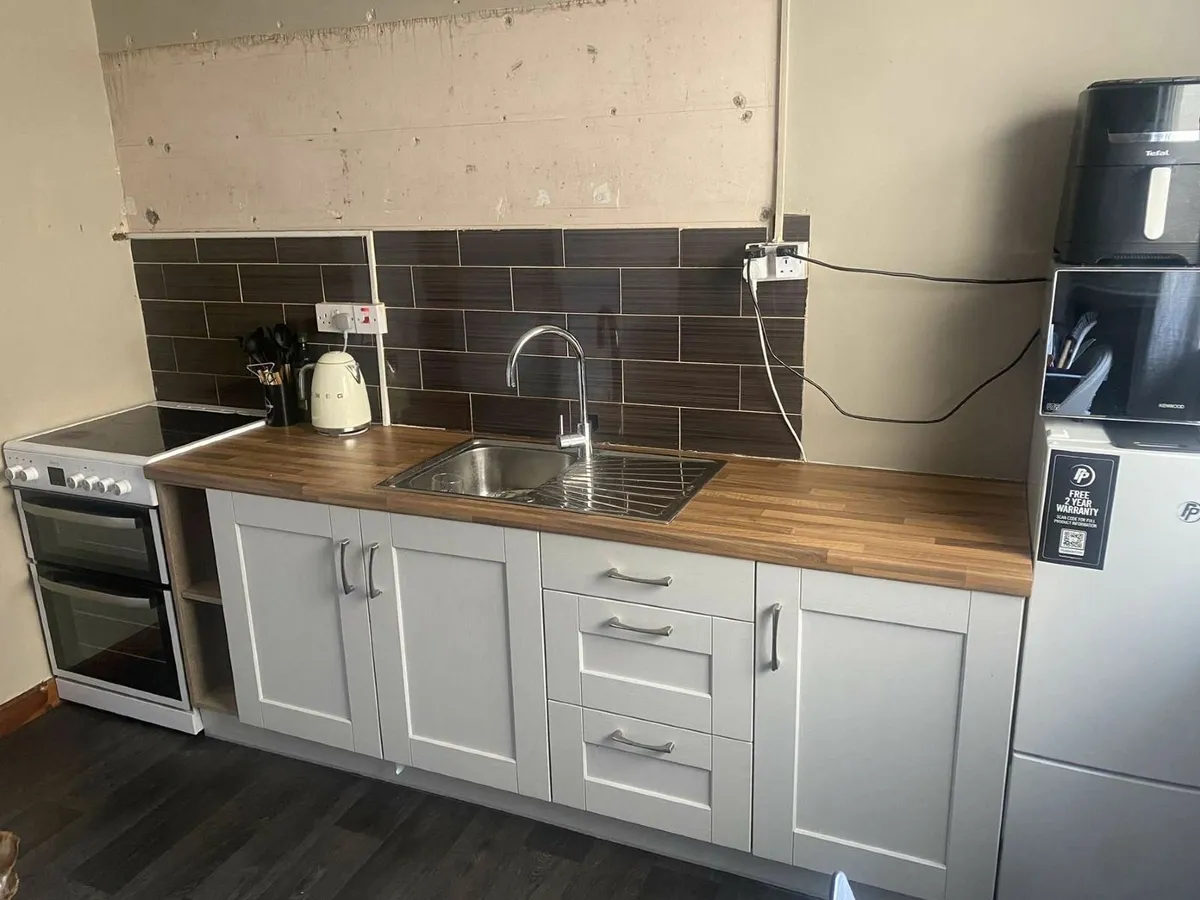 kitchen - Image 1
