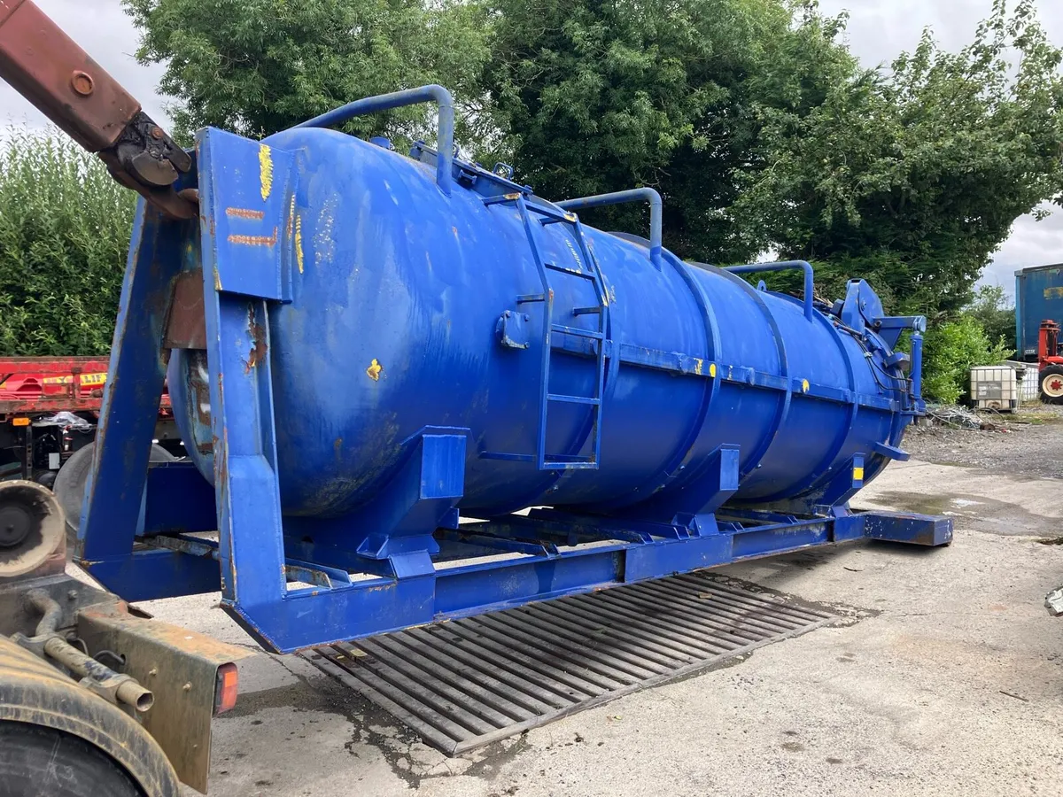 Tanker - Image 1