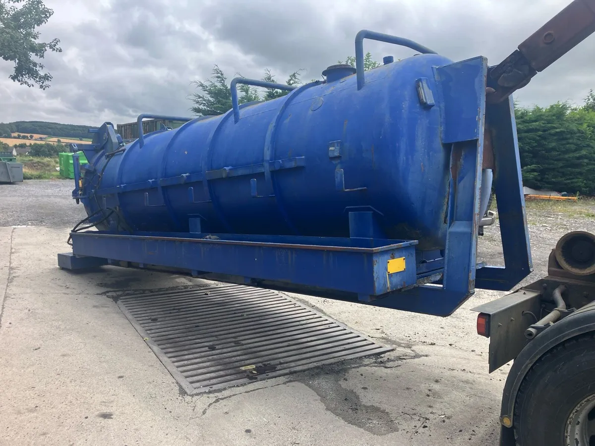 Tanker - Image 2