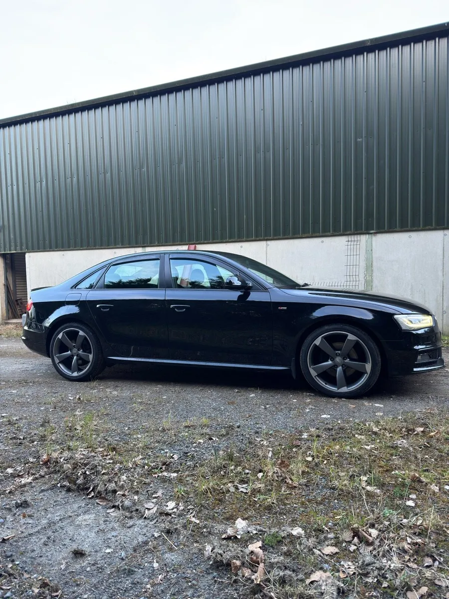Audi A4 S-line Black ed Quattro - Image 1