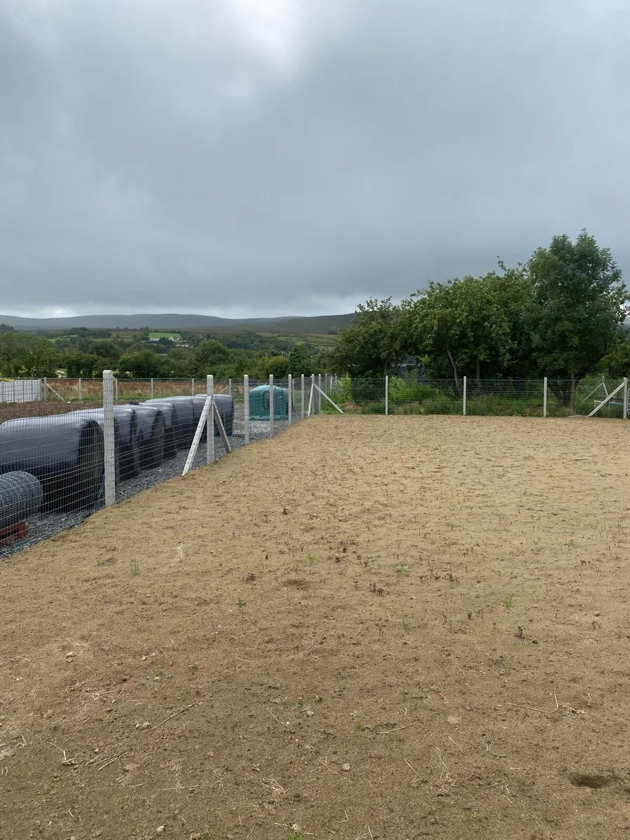 Concrete Fencing Posts - Image 1