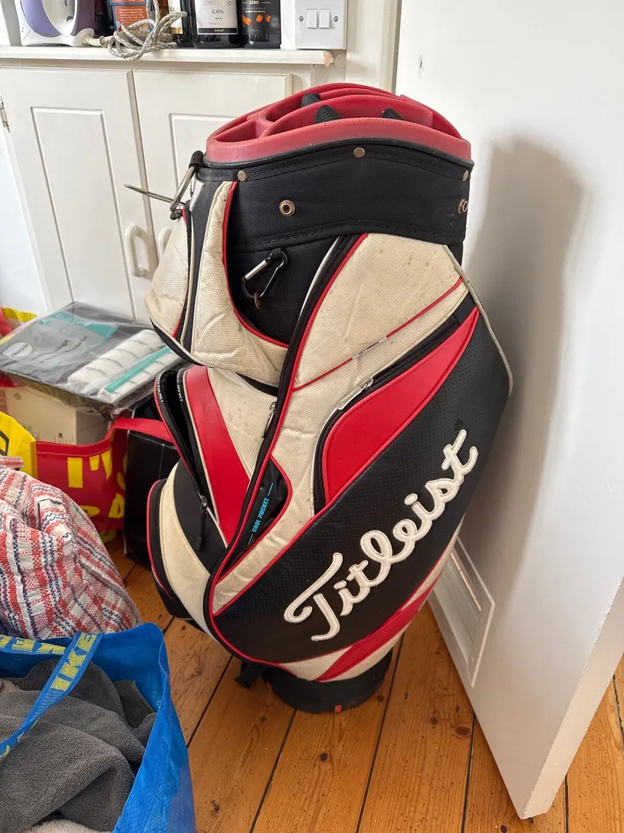Titleist tour bag - Image 1