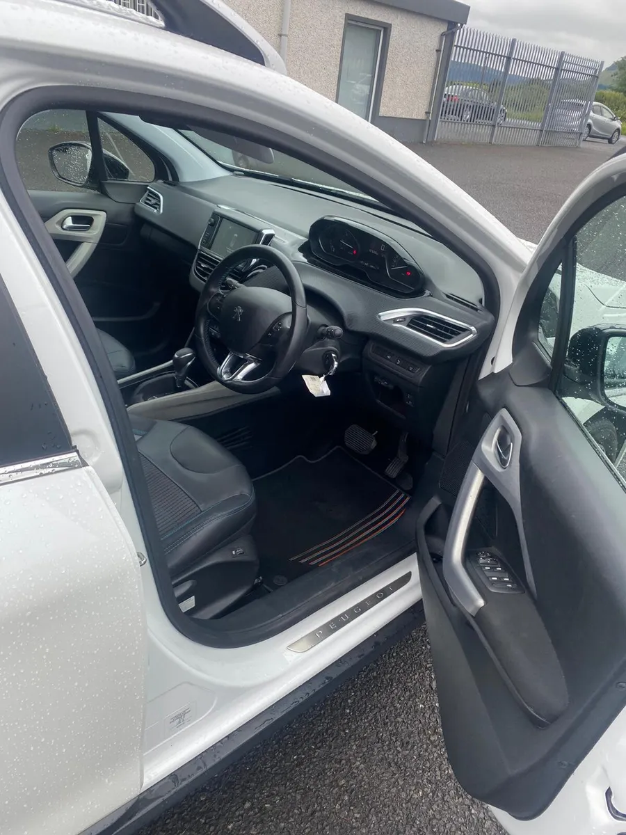 Peugeot 3008 2016 - Image 2