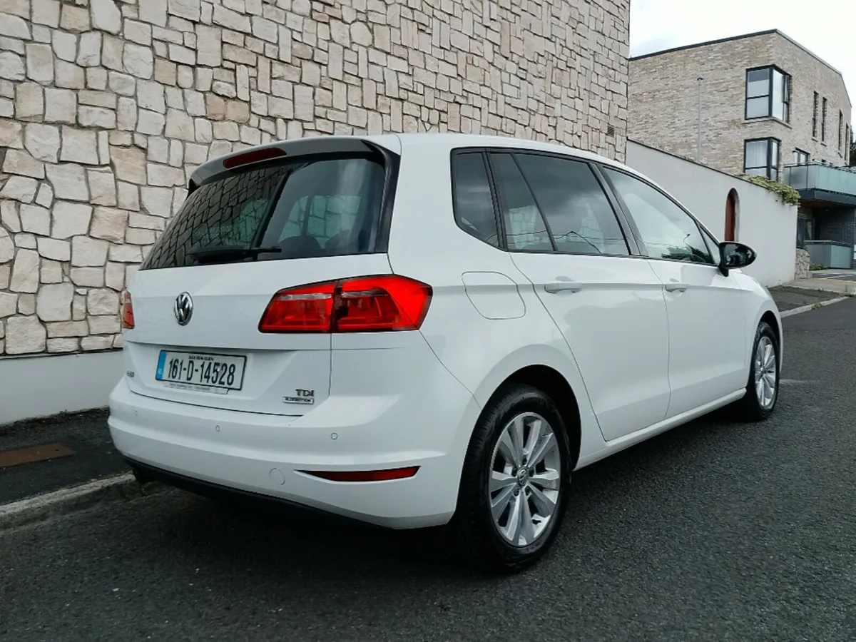 Volkswagen Golf SV CL 1.6tdi M5F 110HP 5DR - Image 3