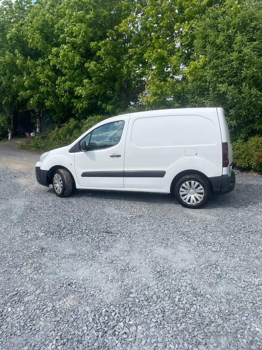 CITROEN BERLINGO 2015 - Image 2