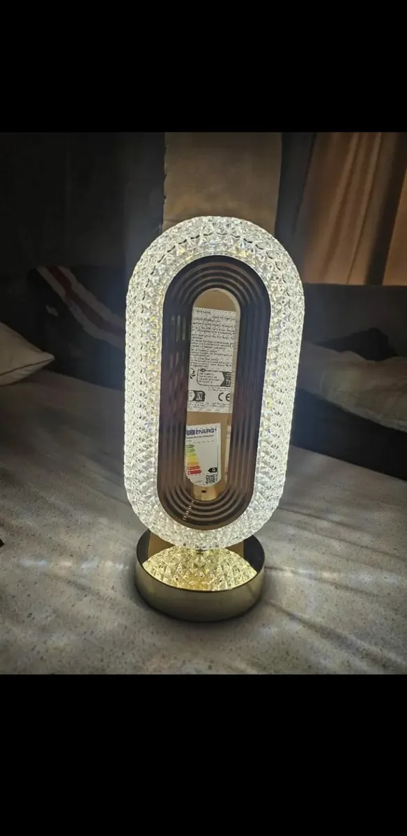 Table lamp/ Bedside lamp/ Modern LED light - Image 4
