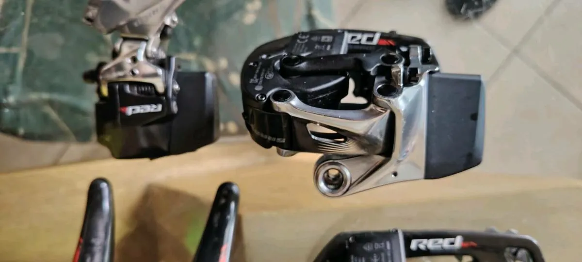 Sram red e tap wireless groupset 11 speed - Image 1
