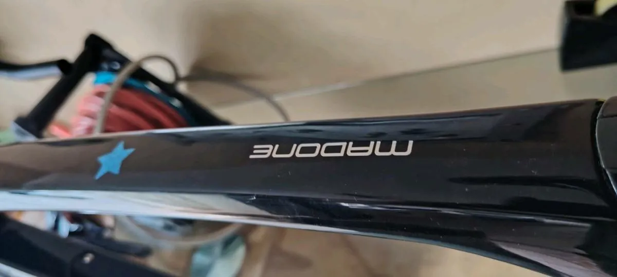 Trek madone framset 58cm** not full bike - Image 2