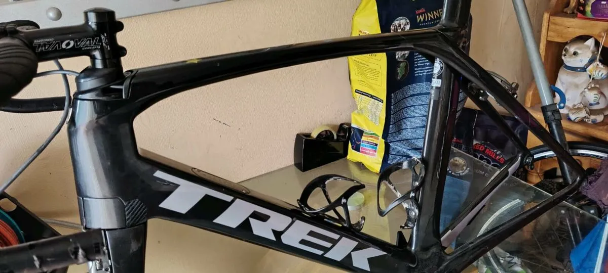 Trek madone framset 58cm** not full bike - Image 3