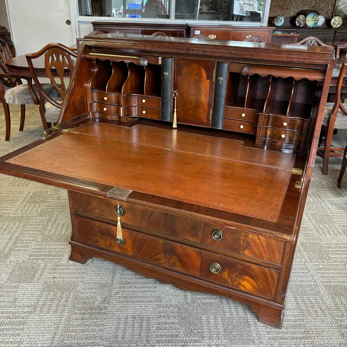 Fabulous Edwardian mahogany flamed tan leather wri - Image 2