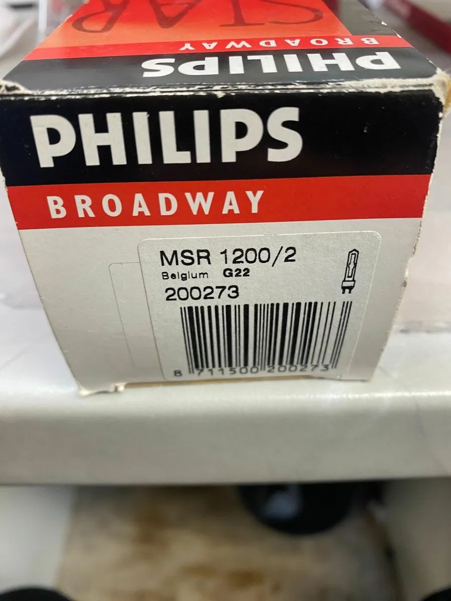 1 Philips Broadway MSR 1200/2 G22 Lamp Bulb - Image 1