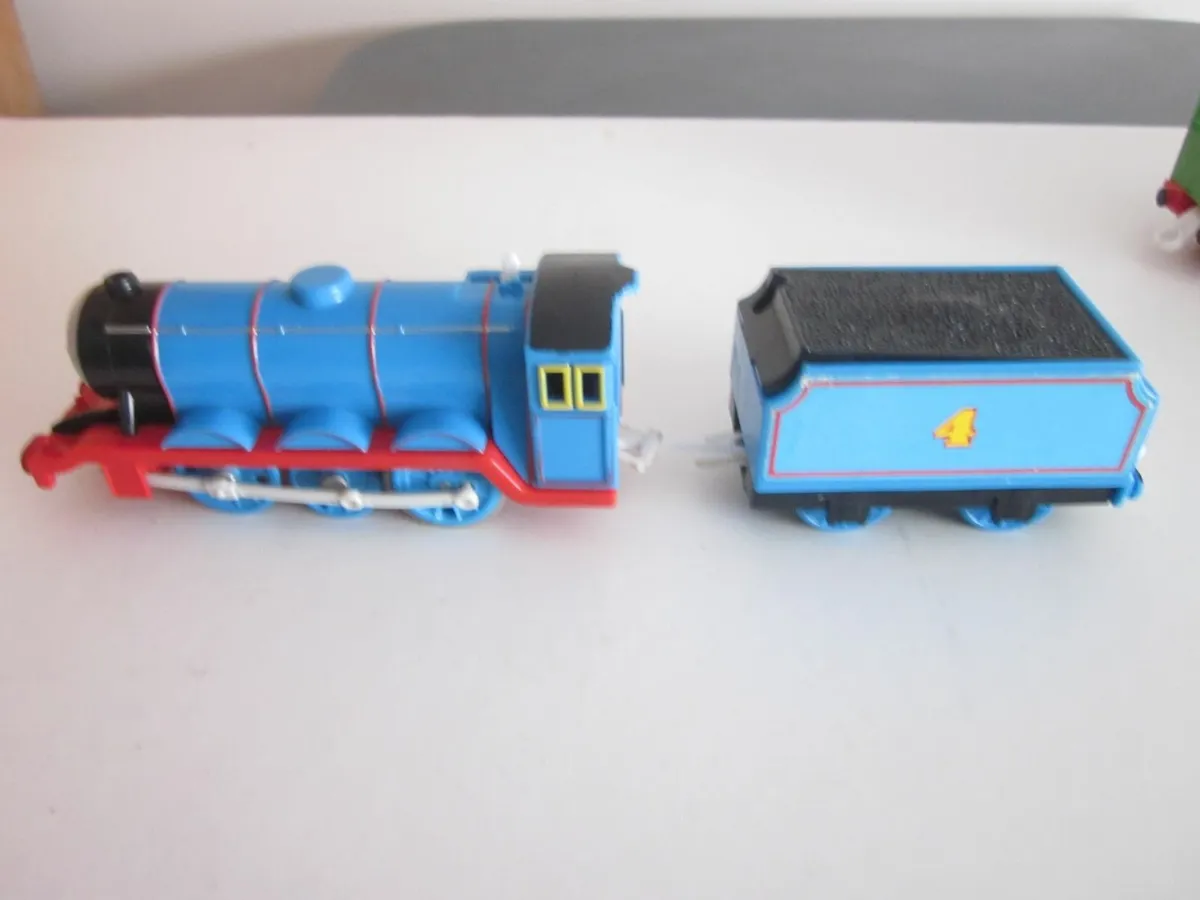 Three Thomas & Friends Motorised TrainEngines/Carr - Image 2