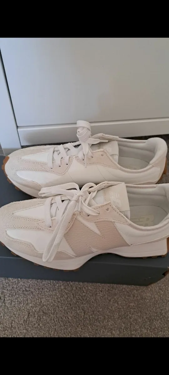 Shoes - Image 3