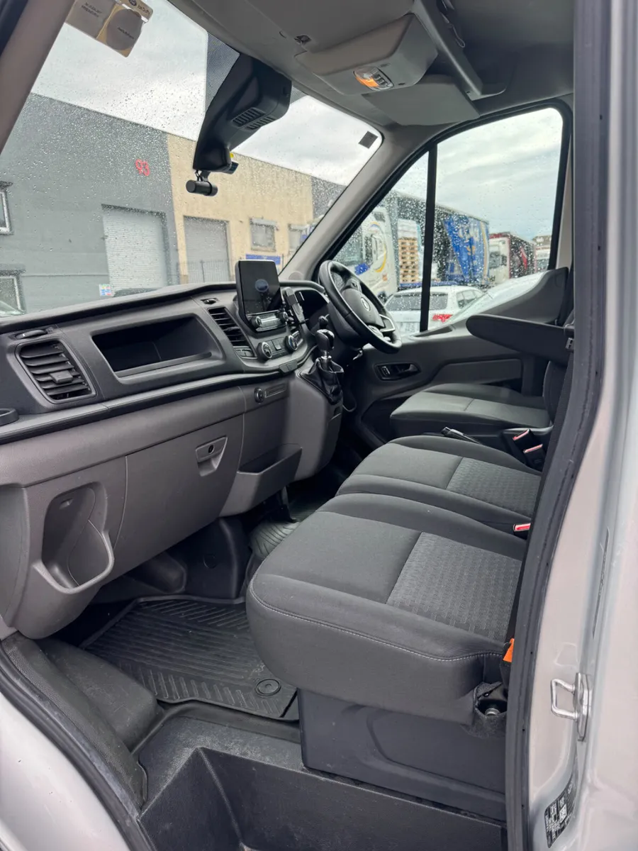 Ford Transit 2021 with 600kilo tail lift - Image 3
