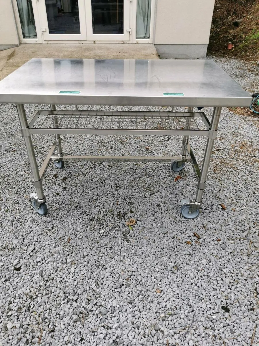 Stainless steel table - Image 1