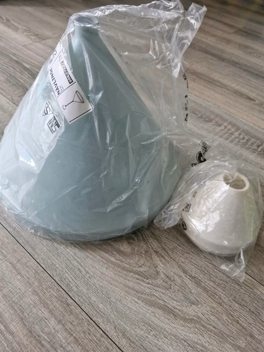 Lamp shades - Image 1