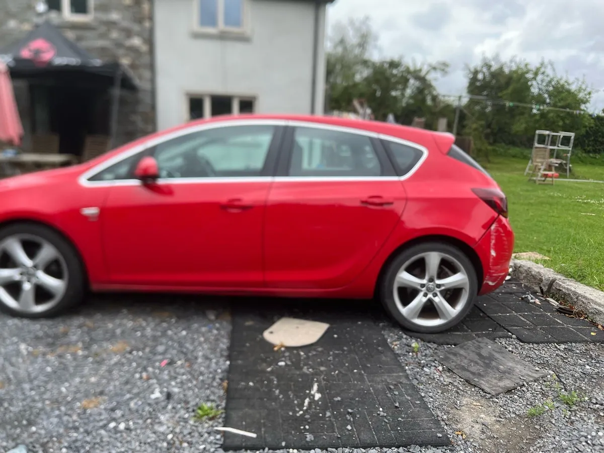 Vauxhall Astra - Image 2