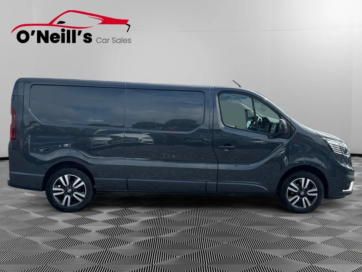 Renault Trafic 2023 BLUE DCI 170 AUTO LWB PLYLINED - Image 2