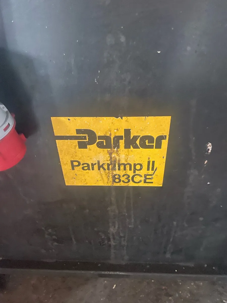 Parker crimping machine - Image 2