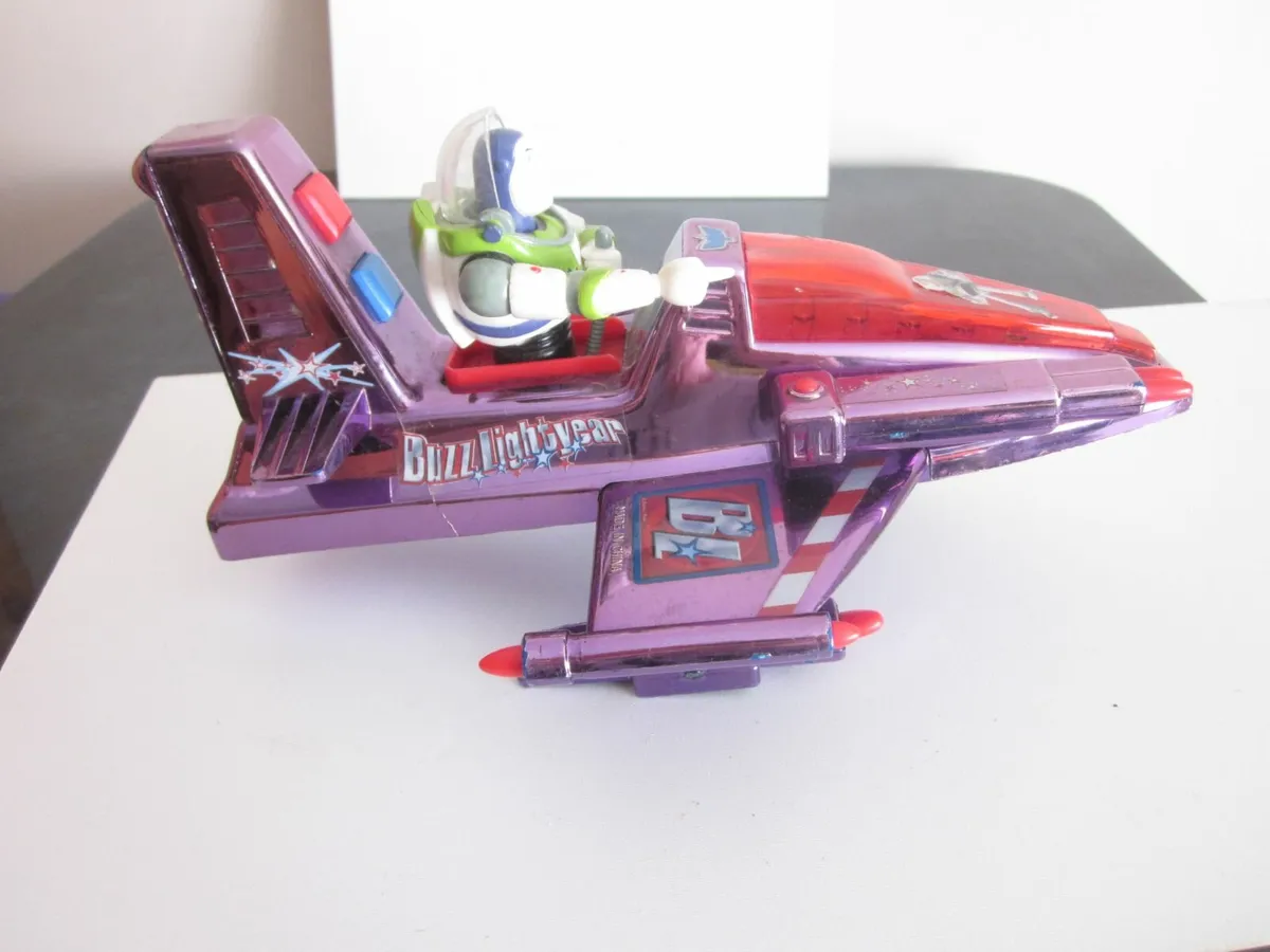 Disney Budd Lightyear Galactic Cruiser - Image 2