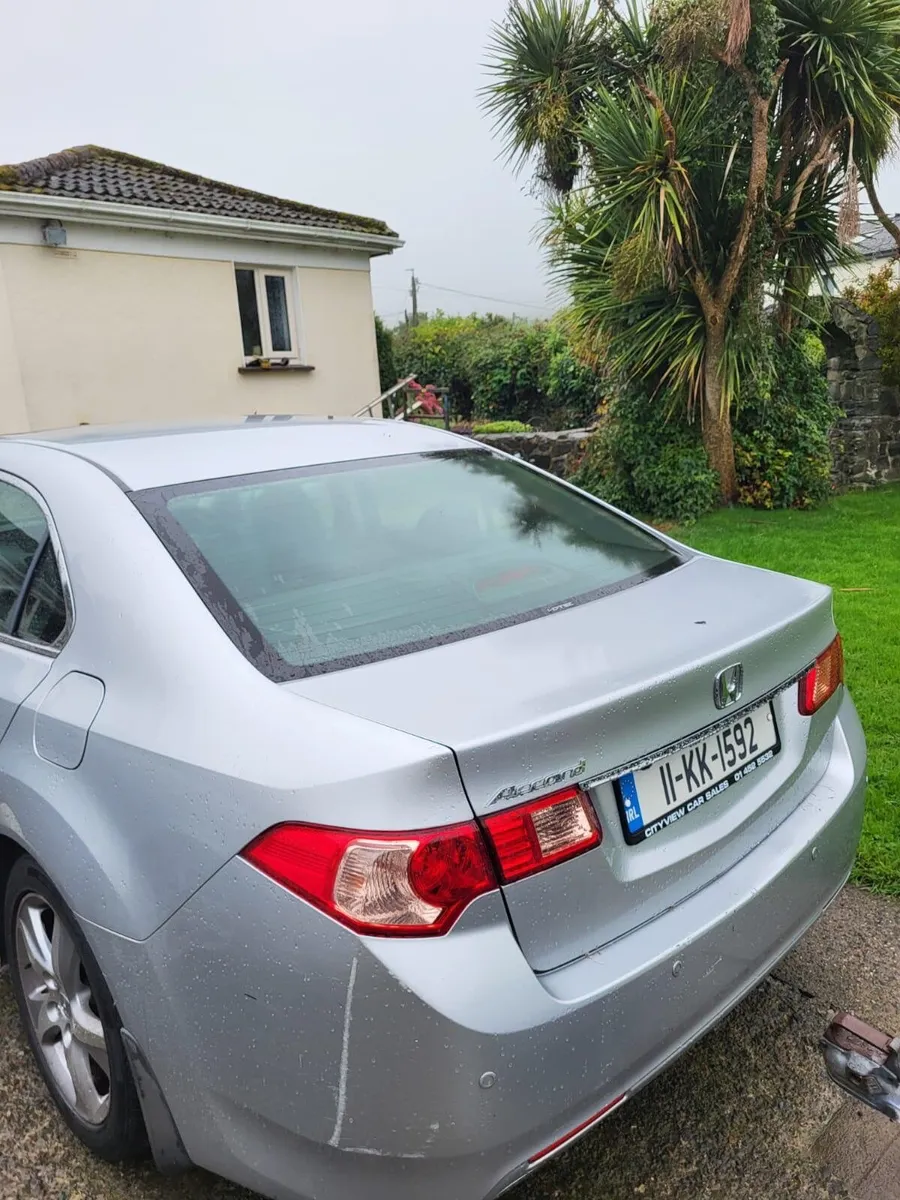 Honda Accord 2011 - Image 3
