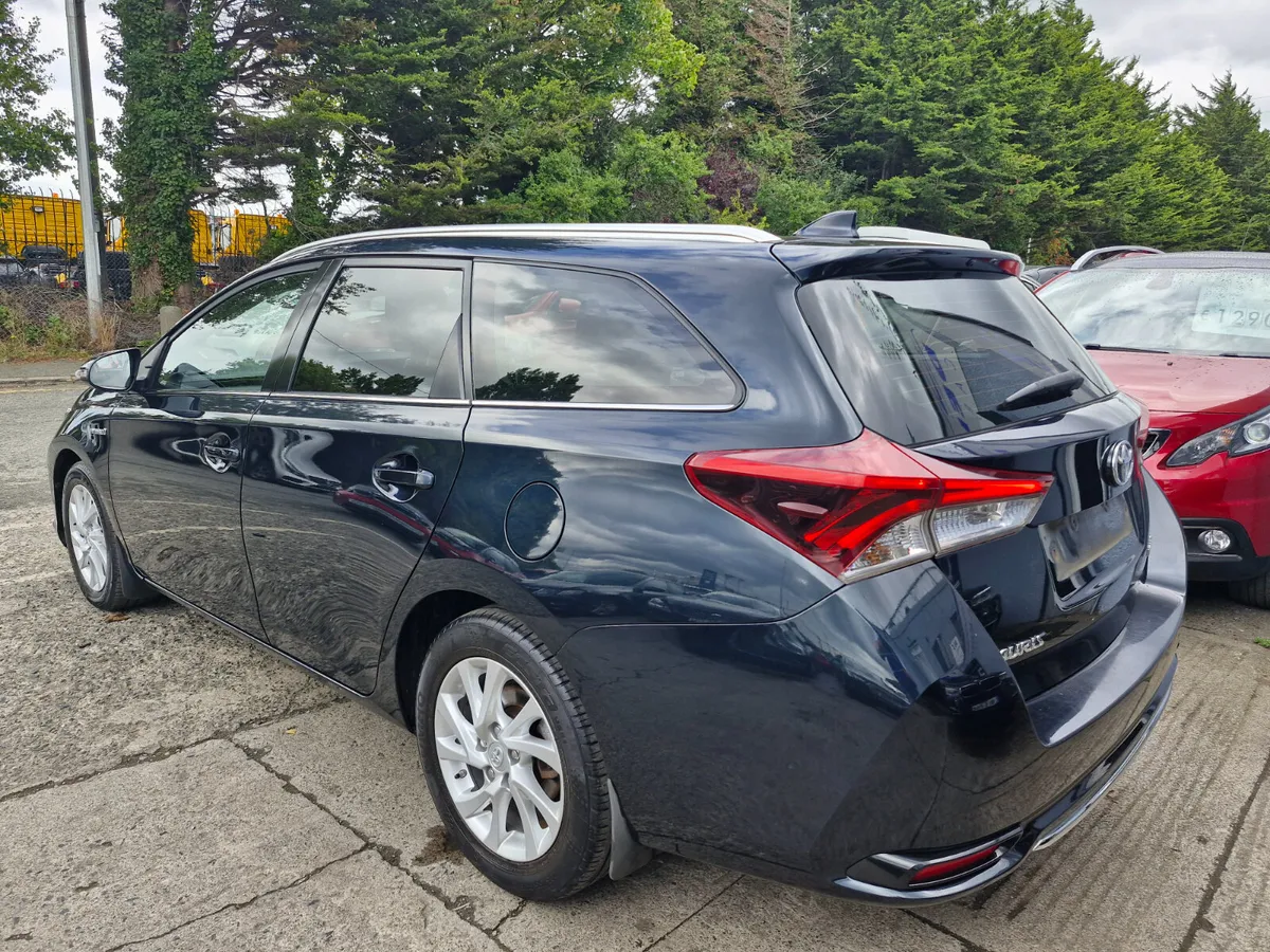 2017 TOYOTA AURIS ICON TOURING PETROL HYBRID - Image 4