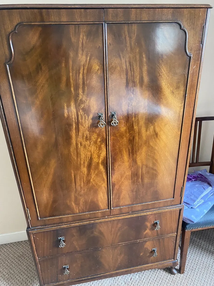 Bedroom furniture suite - Image 2
