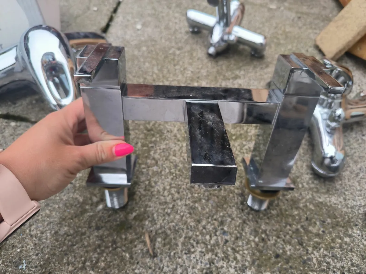 Bath mixed tap - Image 1