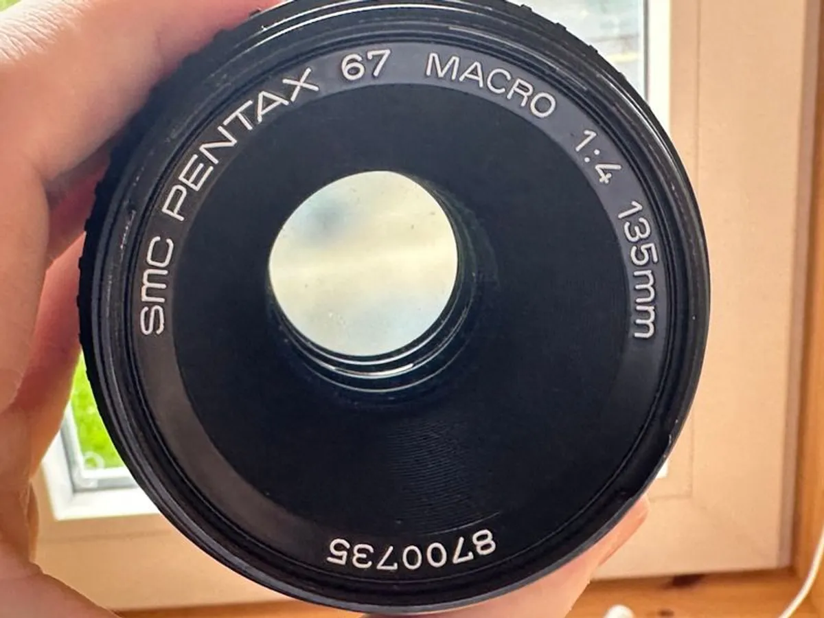 Pentax 67 SMC 135mm f4 Macro Lens for 67, 67II - Image 2