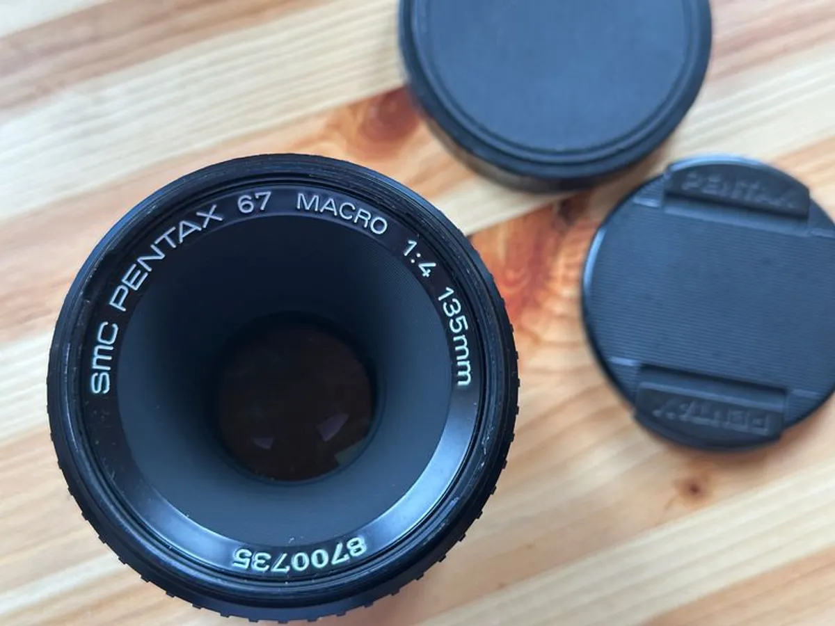 Pentax 67 SMC 135mm f4 Macro Lens for 67, 67II - Image 4