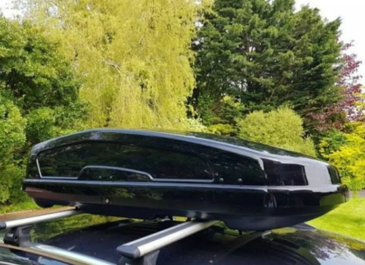 Roof box & Camping trailer hire - Image 1
