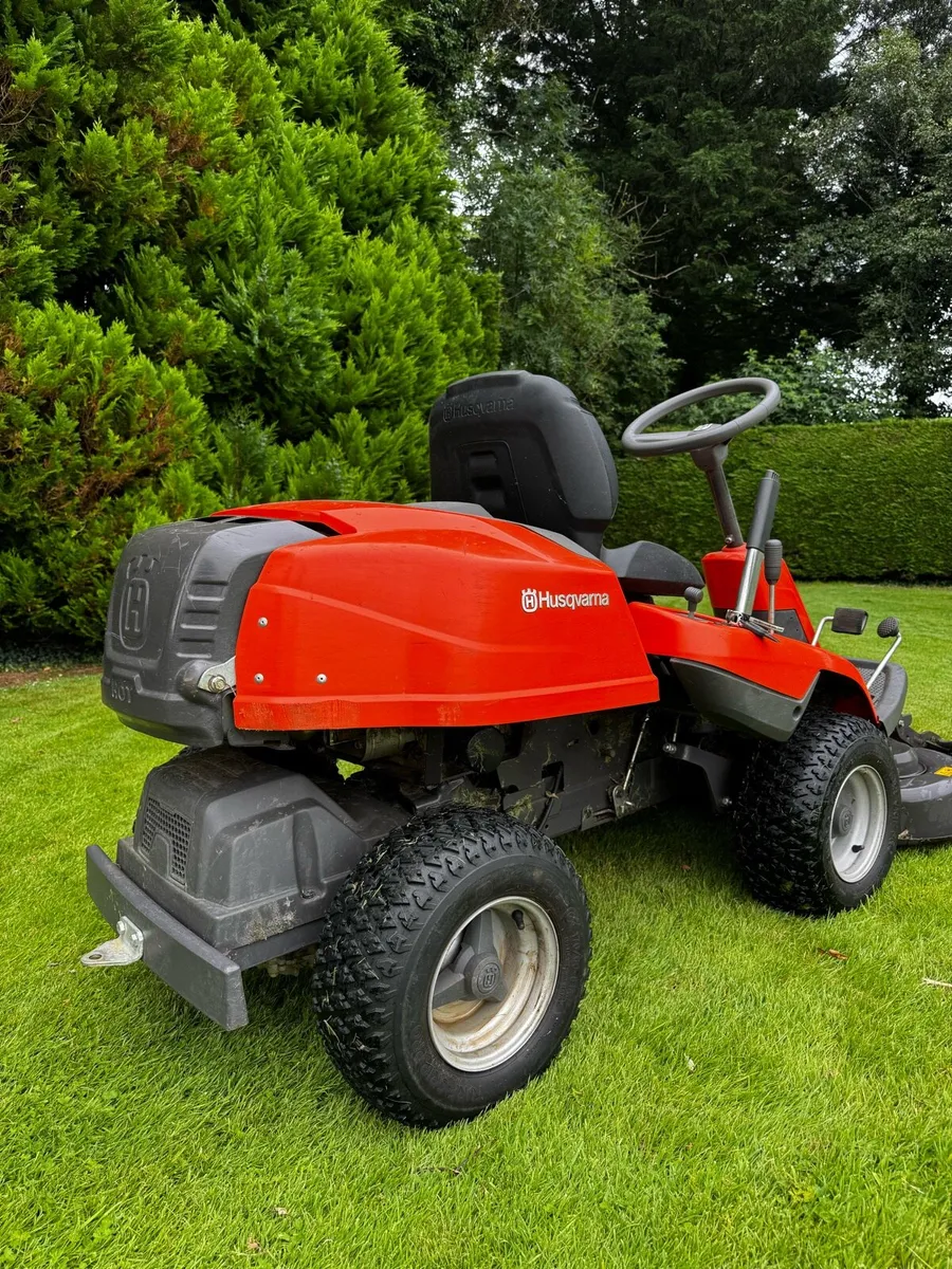 Husqvarna ride on lawnmower - Image 4