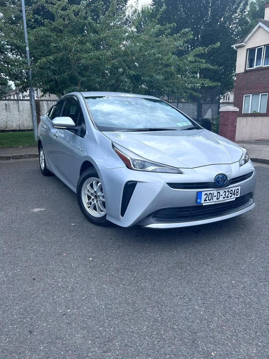 Toyota Prius 1.8 hybrid 201D32948 - Image 1