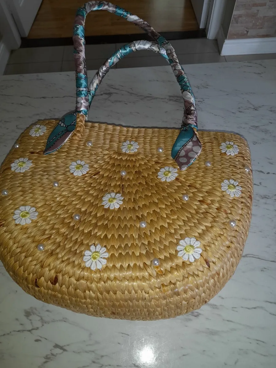Ladies bag - Image 1