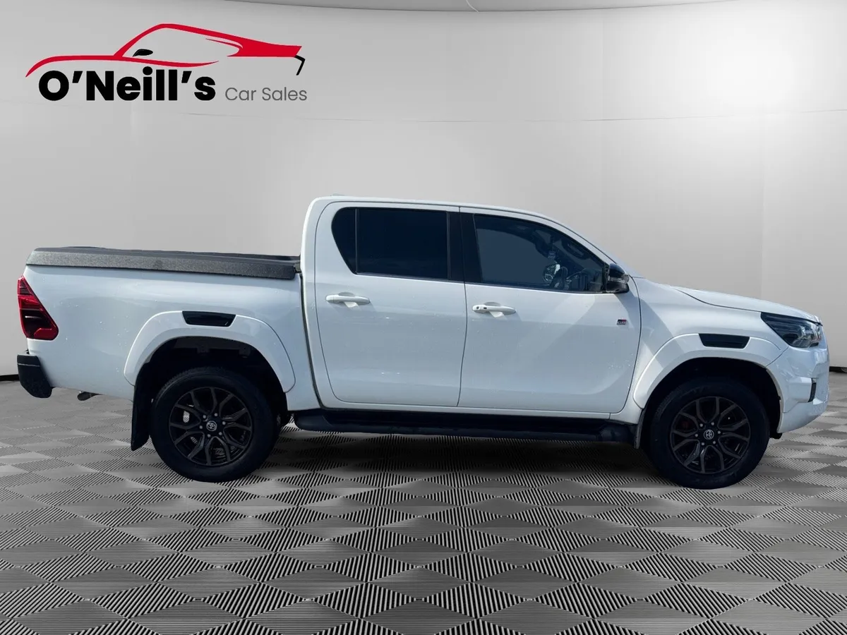 2023 Toyota Hilux GR SPORT *DIESEL* AUTOMATIC #225 - Image 2
