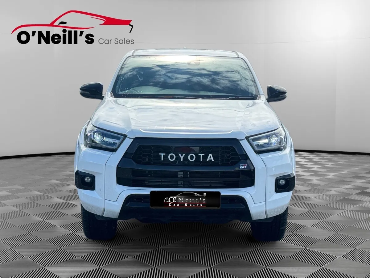 2023 Toyota Hilux GR SPORT *DIESEL* AUTOMATIC #225 - Image 4