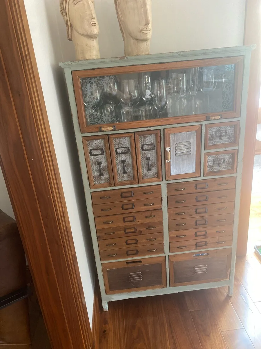 Kitchen cabinet - Image 1