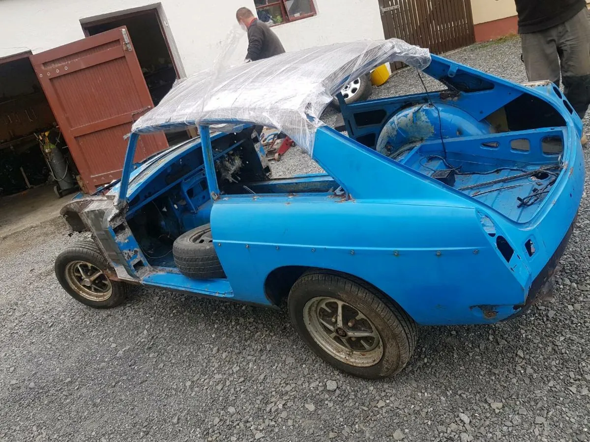 2×Mgb gt unfinished project - Image 1