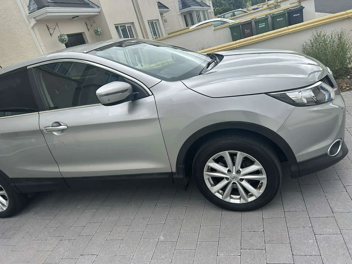 2015 Nissan Qashqai - Image 3