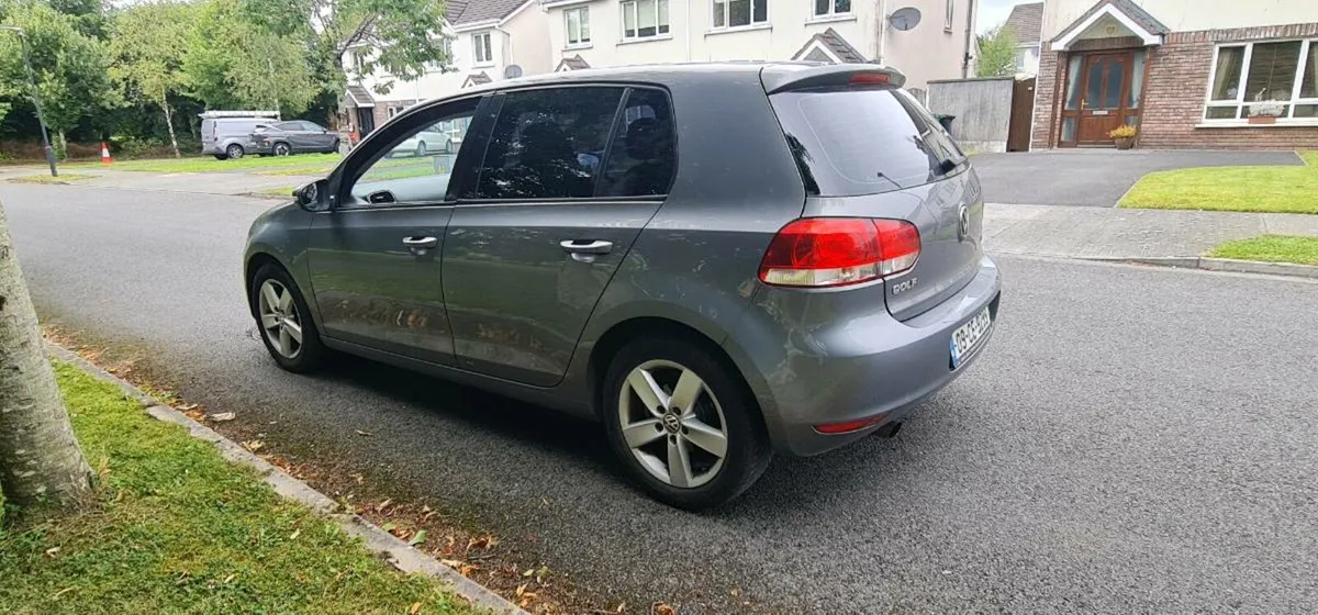 VW Golf 2009 1.6 l - Image 4