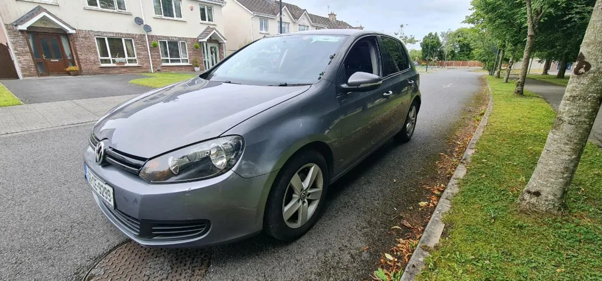 VW Golf 2009 1.6 l - Image 4