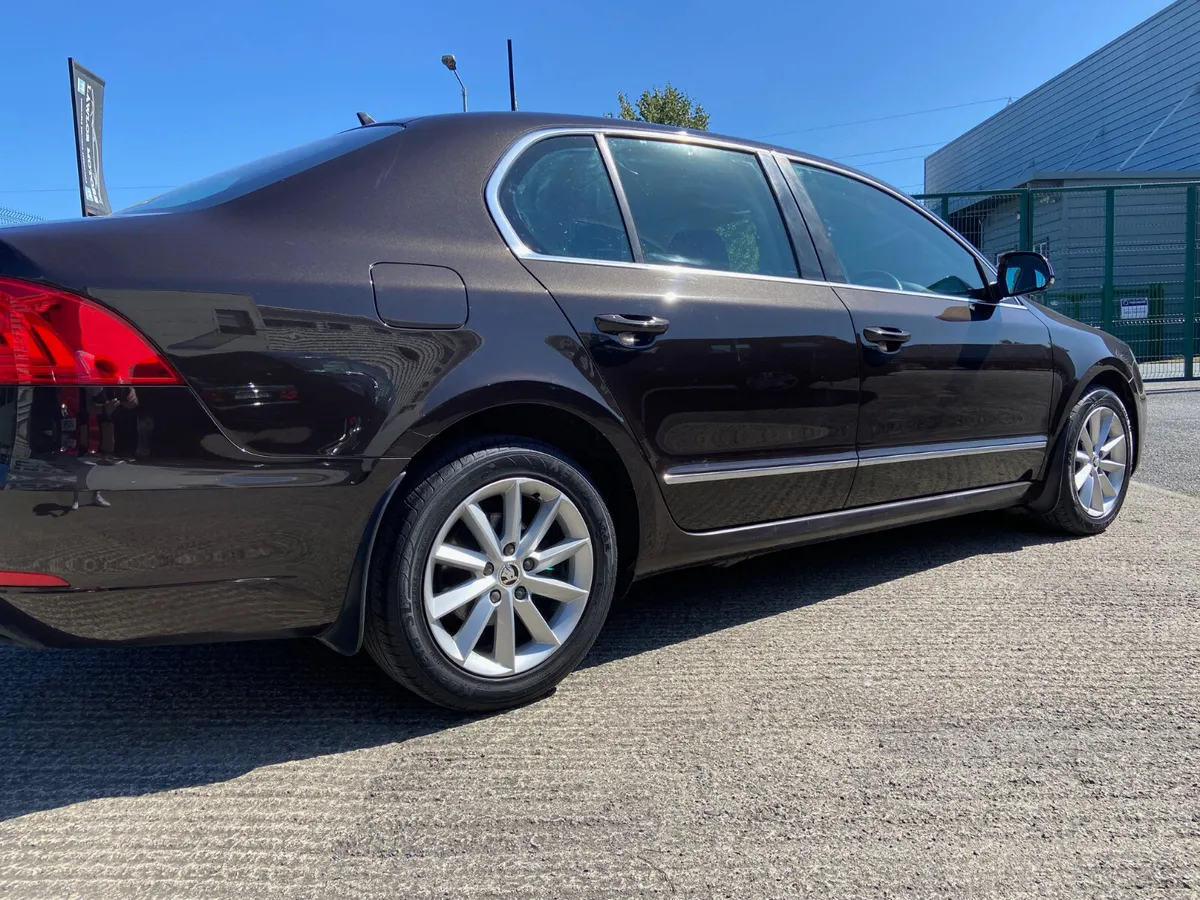2015 SKODA SUPERB 1.6TDI TOP SPEC - Image 2