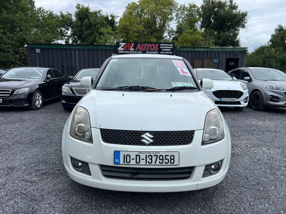 10 Suzuki Swift 1.2 - Image 2