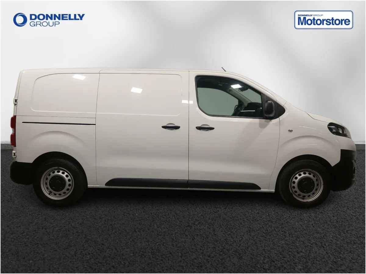 Vauxhall Vivaro L1 Diesel Dynamic - Image 3