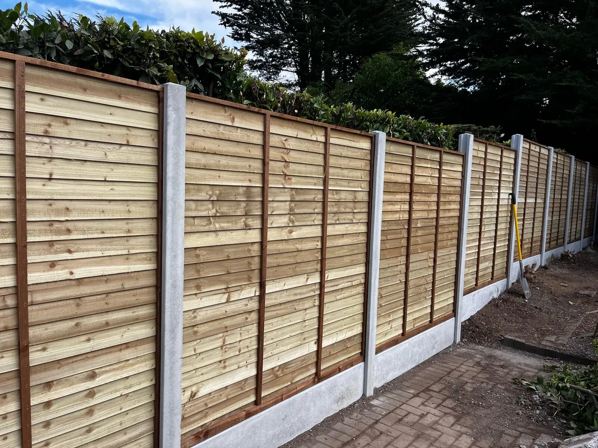Concrete H posts and panels - Image 1