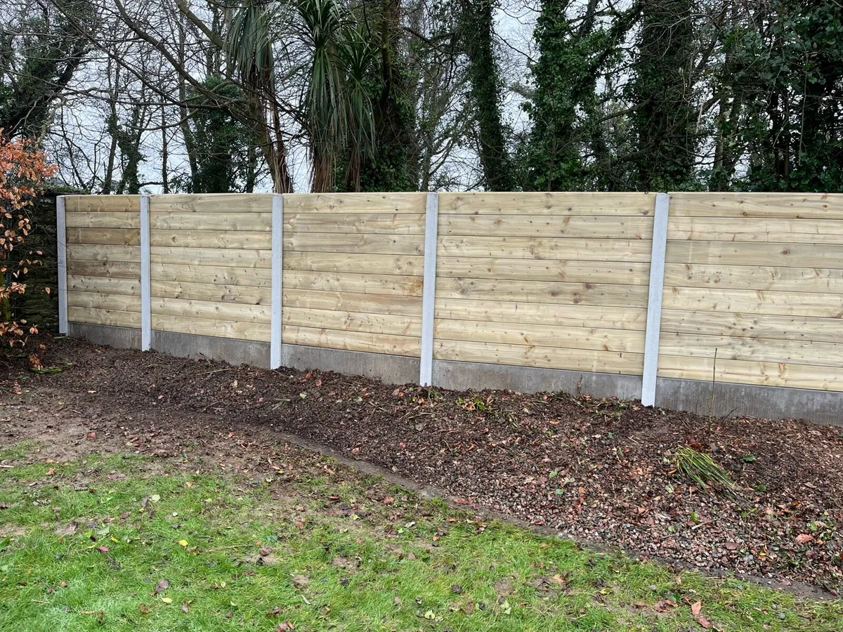 Concrete H posts and panels - Image 3