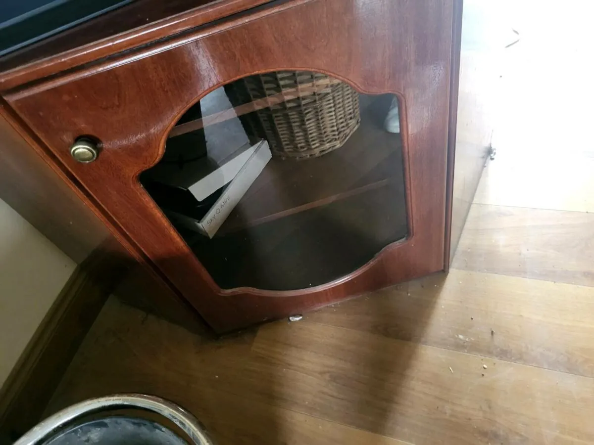 Corner TV unit - Image 3