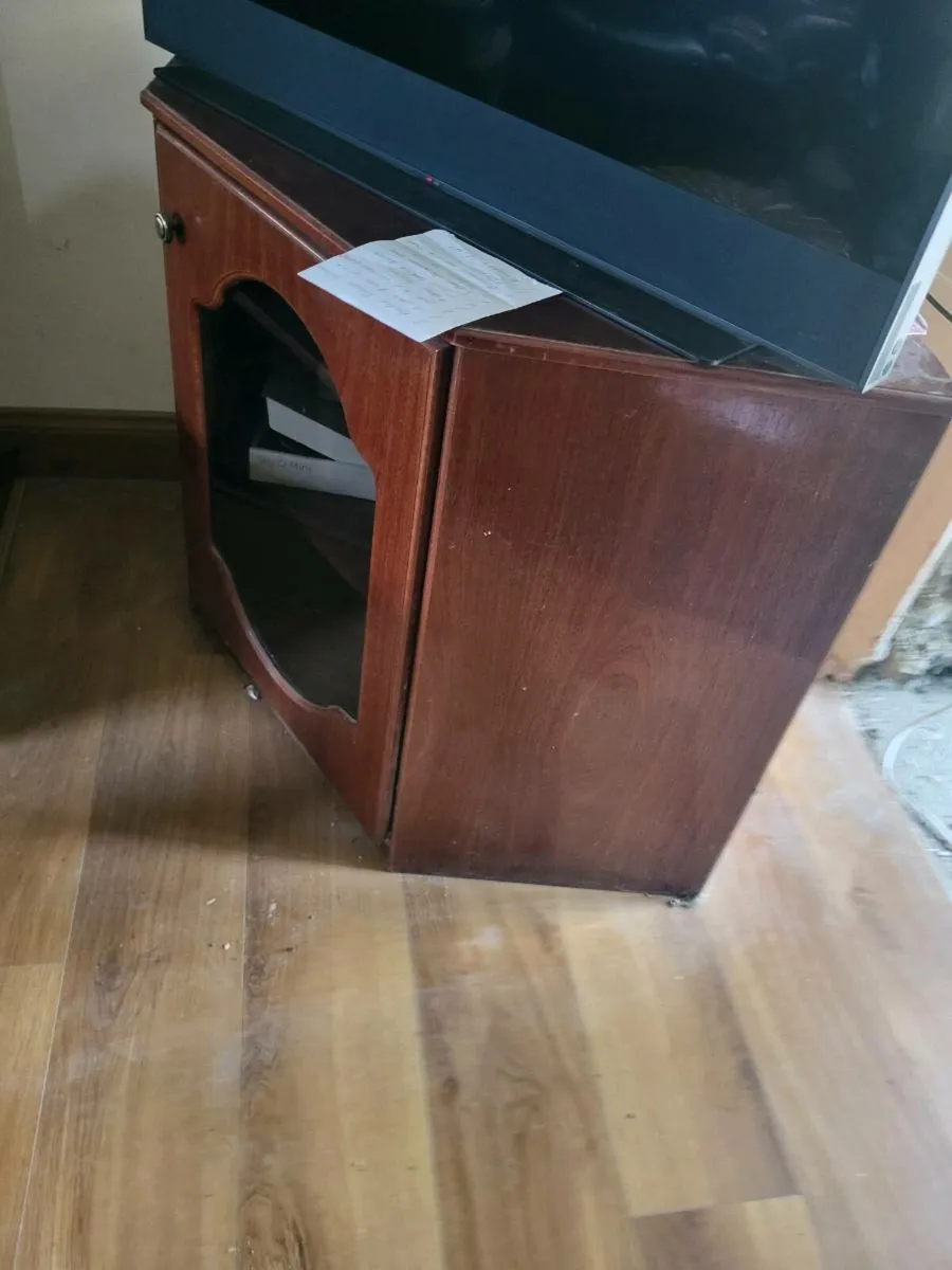 Corner TV unit - Image 1